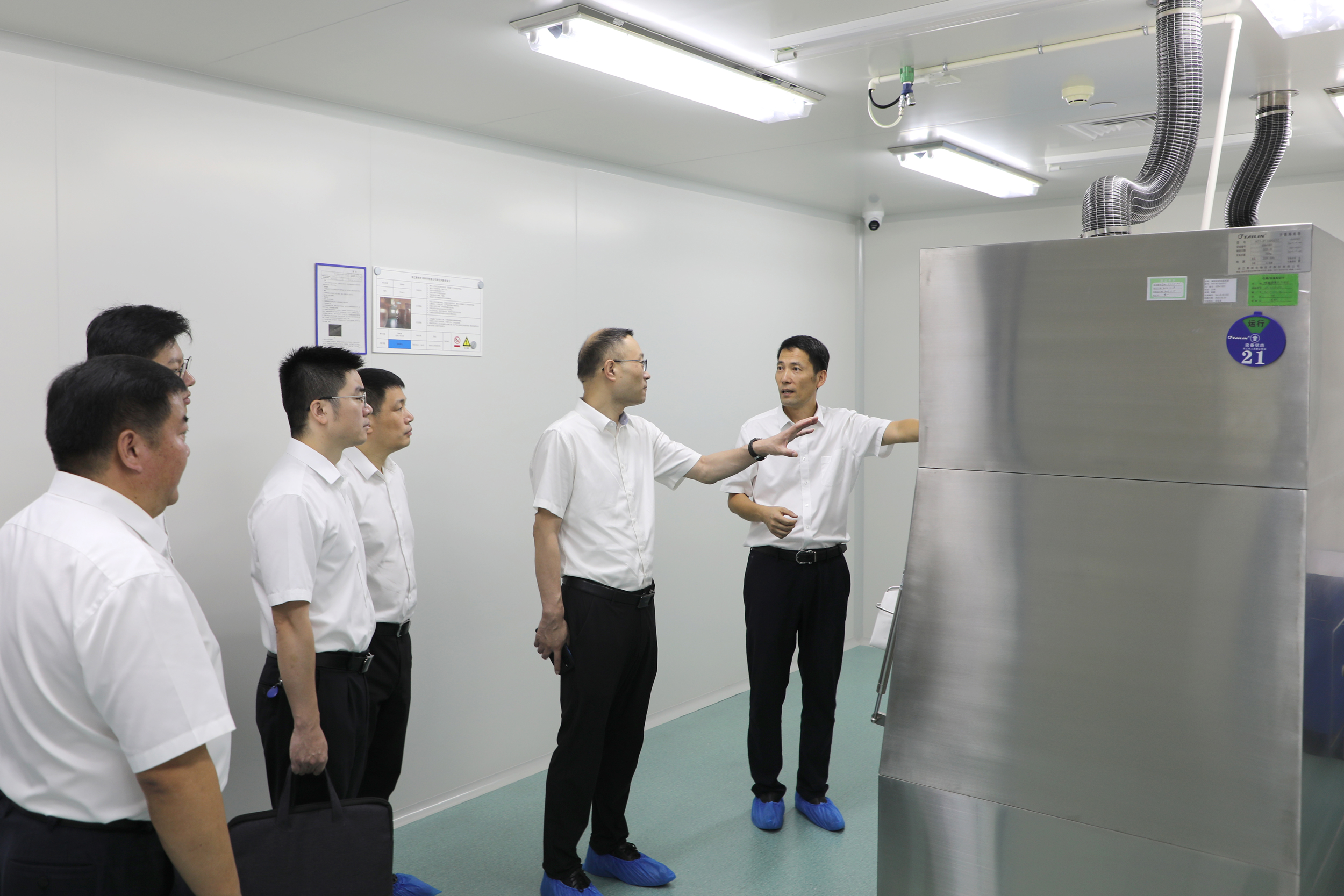 1693903695713143oMIE.jpg EF1A8937.jpg